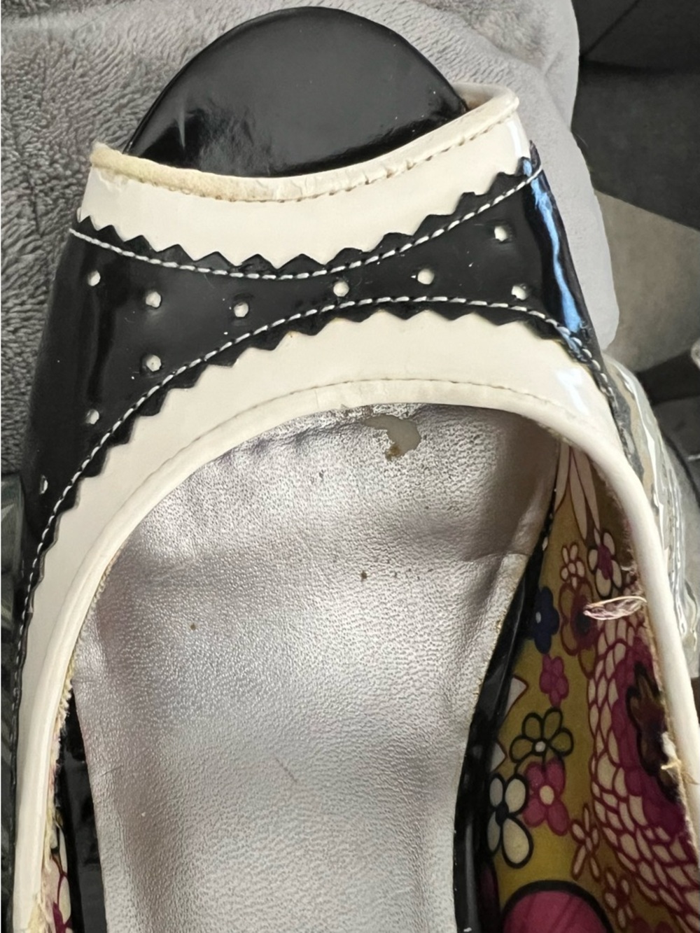 Madden Girl Black & White Mary Jane Peep-Toe. size 8.5.  4 inch heel. Vintage - Picture 6 of 10